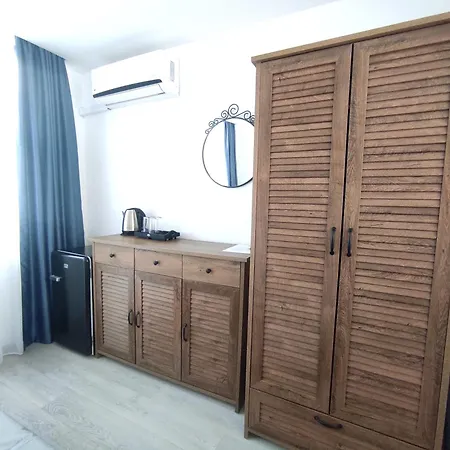 къща симона Konukevi Naousa