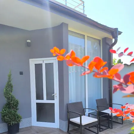 къща симона Konukevi