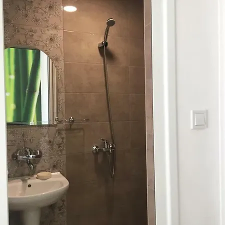 къща симона Konukevi 3*