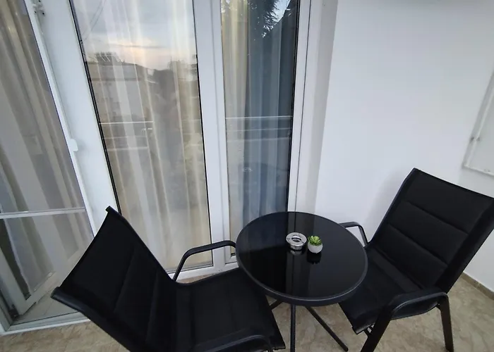 къща симона Konukevi Naousa